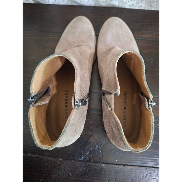 EUC Lucky Brand	Bayley 2 Perforated Beige Suede BootSz. 8.5M - Picture 12 of 12